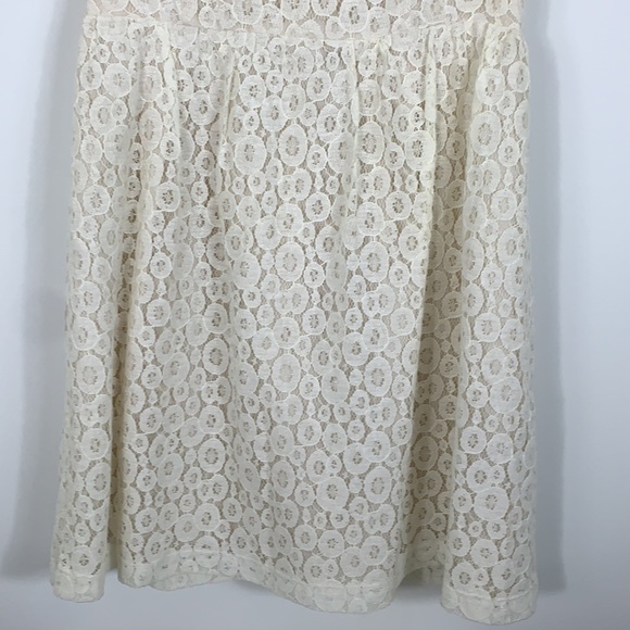 DR Collection cream colored lace sleeveless dress - Picture 4 of 9